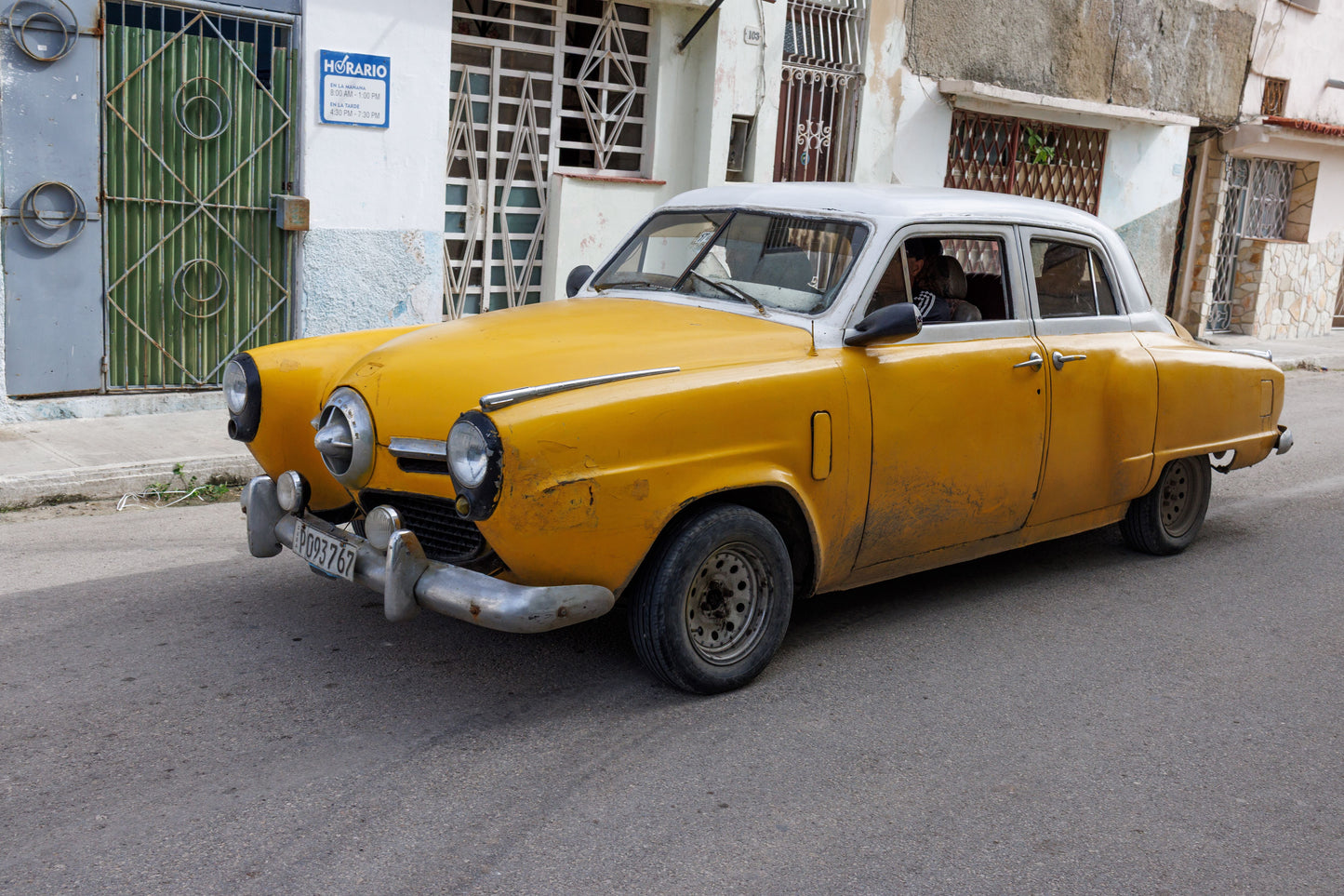 El carro amarillo - 2025